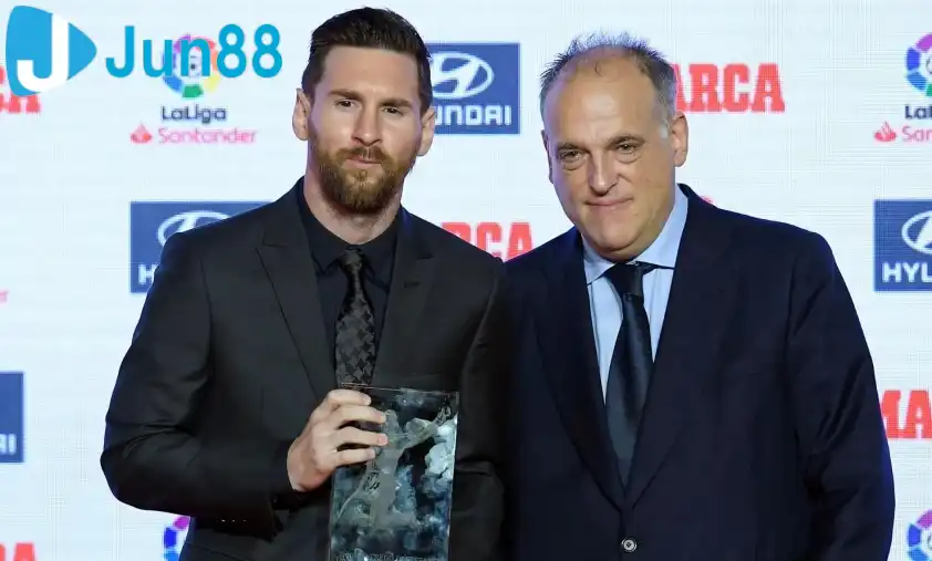 Tebas hiểu giá trị thương mại của Messi, nhưng không chấp nhận bất kỳ ngoại lệ nào cho Barca Tebas hiểu giá trị thương mại của Messi, nhưng không chấp nhận bất kỳ ngoại lệ nào cho Barca