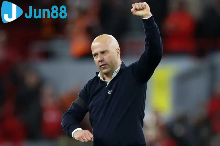 Arne Slot thừa nhận Liverpool gần như đã hết cơ hội vô địch (Ảnh: The Sun) Arne Slot thừa nhận Liverpool gần như đã hết cơ hội vô địch (Ảnh: The Sun)