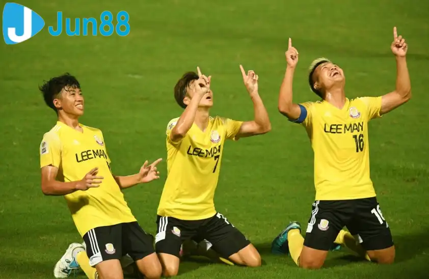 Lee Man Warriors có thể kiểm soát thế trận vượt trội nhờ đẳng cấp và hệ thống chiến thuật ổn định Lee Man Warriors có thể kiểm soát thế trận vượt trội nhờ đẳng cấp và hệ thống chiến thuật ổn định